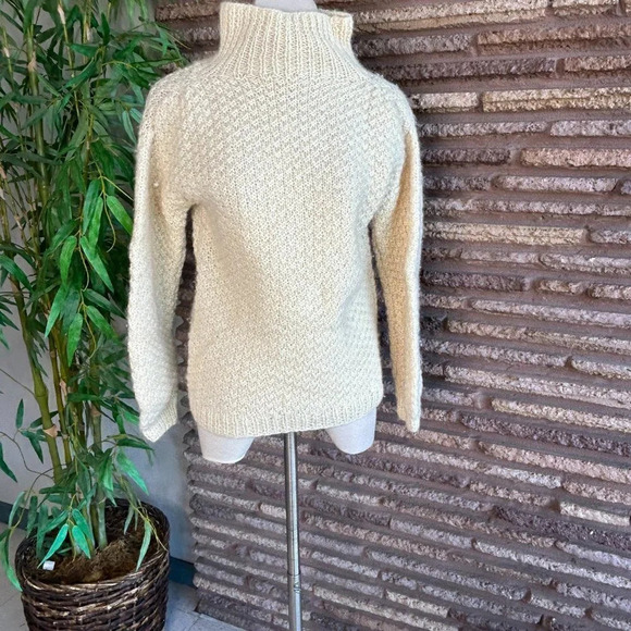 Vintage Ivory Handmade Chunky Knit Wool Turtleneck Sweater - Picture 5 of 5